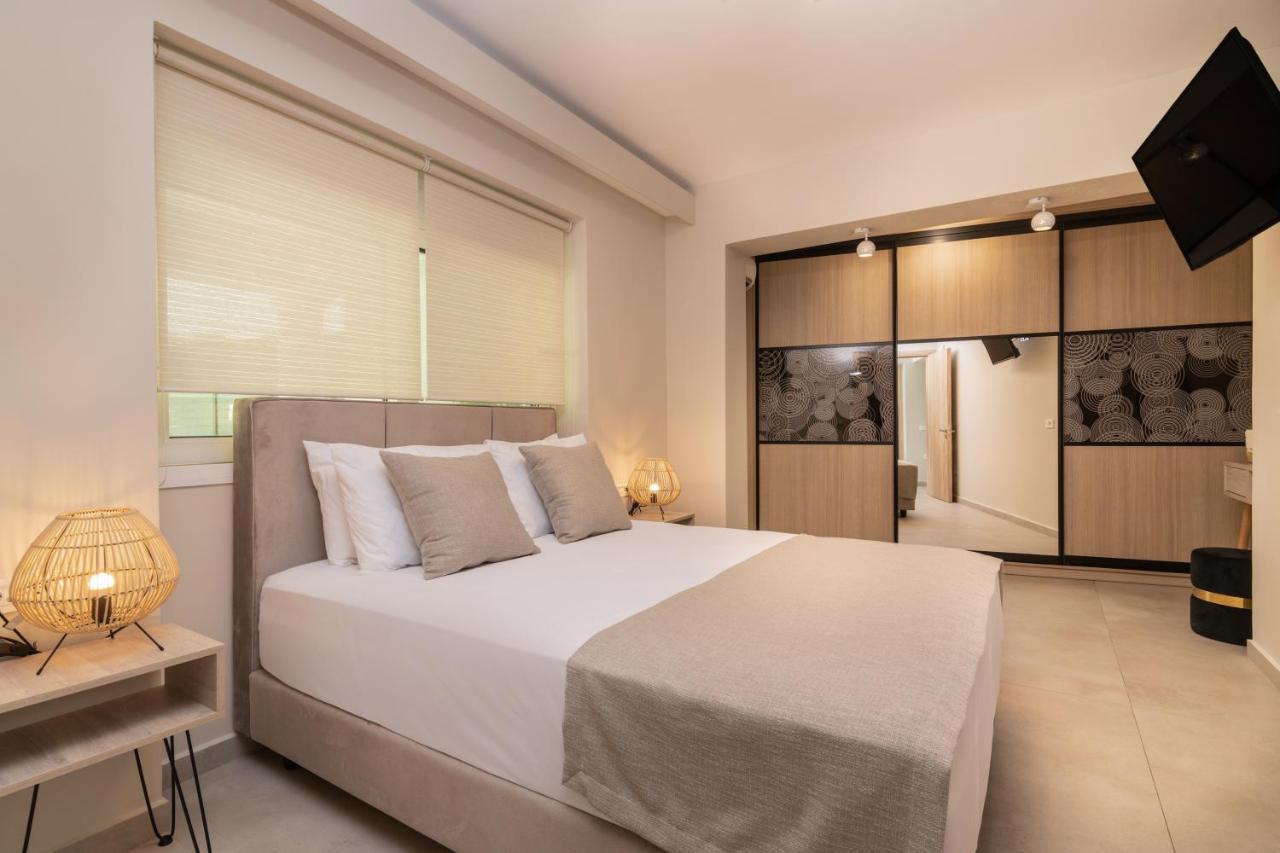 Fratelli Villa, With Heated Pool & Whirlpool, By Thinkvilla *